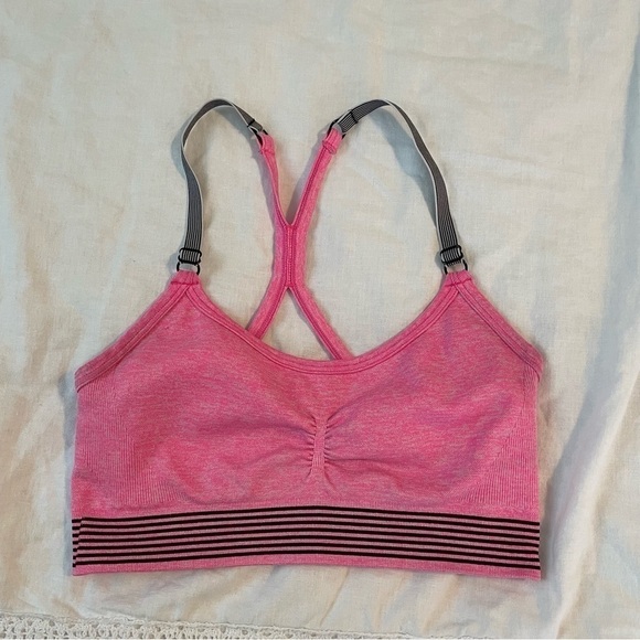 Victoria’s Secret XS sports Bra Top Neon Pink - Picture 1 of 5